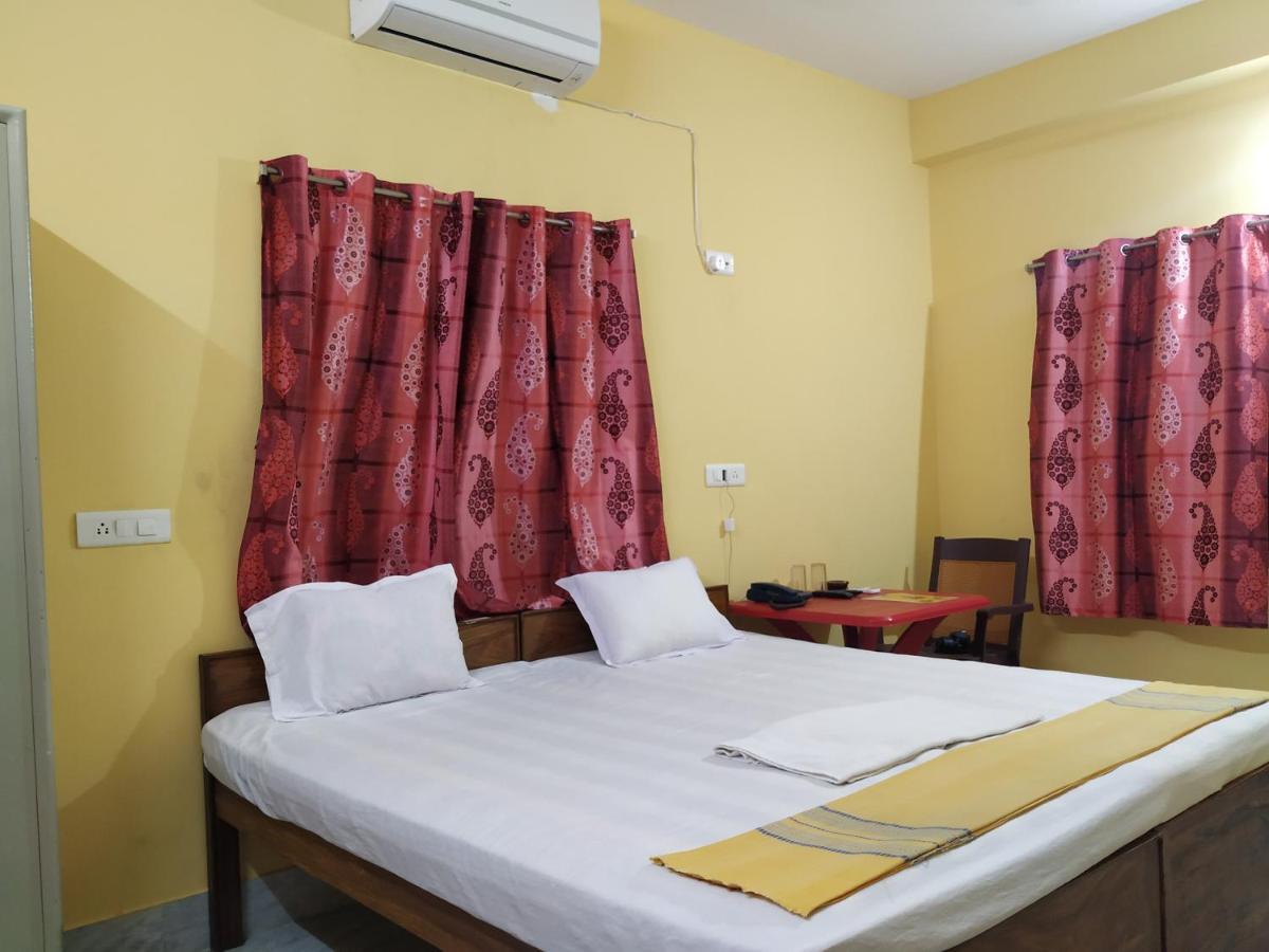 Bhalobasa Anandabas Hotel Bolpur Bagian luar foto